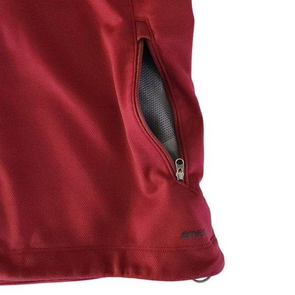 MOUNTAIN EQUIPMENT CO-OP Red (dark pink) softshell Vest size large - Picture 4 of 12